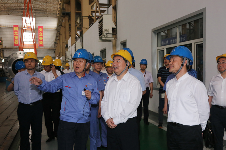 郝鹏旅行考察尊时凯龙集团所属企业电机公司